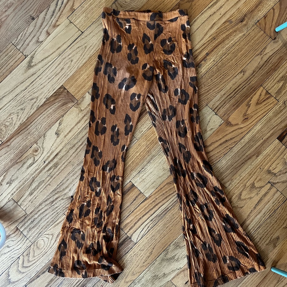 CUTE LEOPARD PRINT FARMRIO PANTS